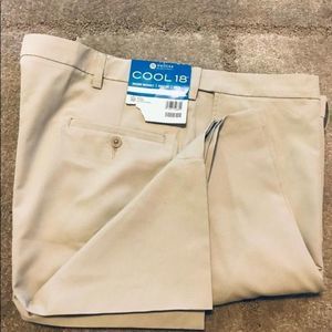 Mens size 42 wide 9 1/2 inseam new with tags short